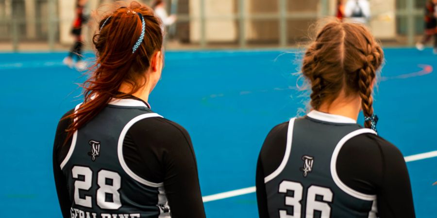 Die Damen des Chur Lacrosse Team und die St. Gallner Damen spielen gemeinsam als «Wolfpack» in der schweizer Liga. - Chur