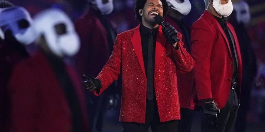 Der kanadische Rapper The Weeknd trat vor einem Jahr in der Halbzeitshow des Super Bowl auf. Foto: Ashley Landis/AP/dpa