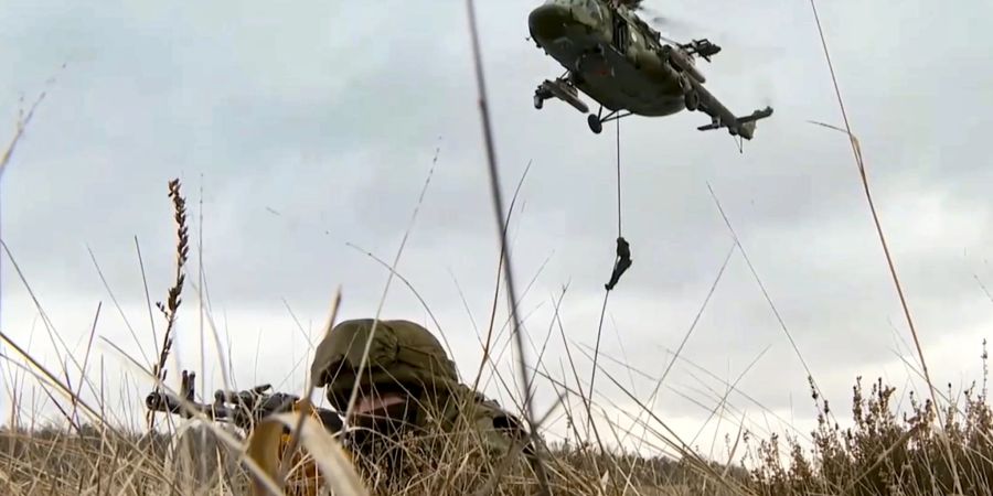 Russische Soldaten während einer belarussisch-russischen Militärübung am 10. Februar 2022 vor der Eskalation im Ukraine-Krieg.