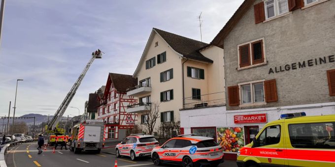 In Wädenswil ist ein Feuer in einem Haus ausgebrochen. Wädenswil