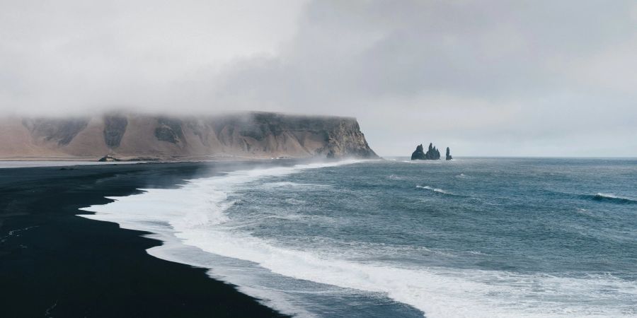 Bereits mit der Wahl der passenden Unterkunft können Sie Ihrem Budget einen Gefallen tun – und teure Destinationen wie Island trotzdem erforschen.