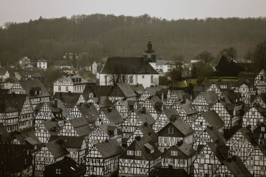 In Freudenberg (D) kam es vor einem Jahr zu einem schrecklichen Mordfall.