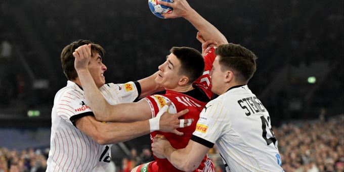 Die Schweizer Handballer finden kein Mittel gegen die deutsche Deckung. Düsseldorf