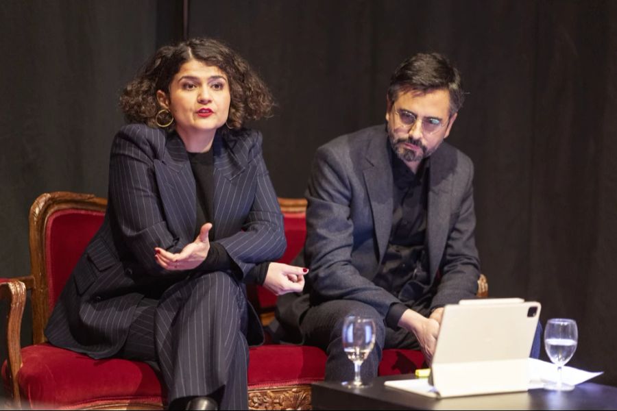 In der Chefetage kommt es zu einem Wechsel: Pinar Karabulut und Rafael Sanchez werden ab der Spielzeit 2025/2026 die Co-Intendanz des Schauspielhauses Zürich übernehmen.