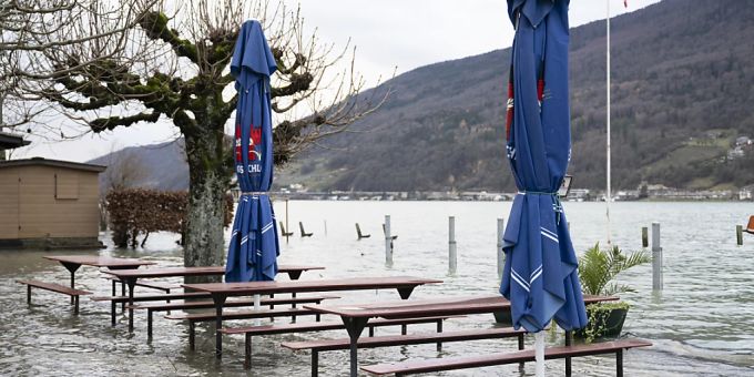 Am Bielersee wurde letztes Jahr ein neuer Rekord-Wasserpegel für den Monat Dezember gemessen. (Archivbild) Am Bielersee wurde letztes Jahr ein neuer Rekord-Wasserpegel für den Monat Dezember gemessen. (Archivbild)