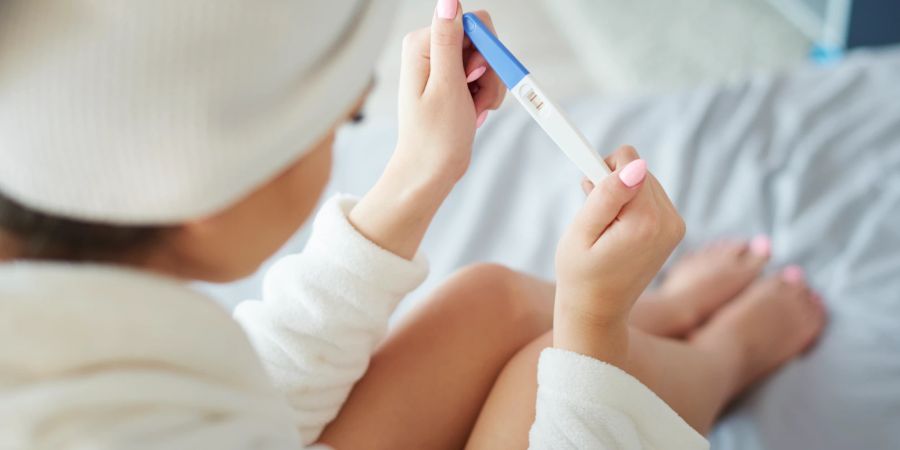 Trotz positiven Schwangerschaftstest bleiben die Symptome einer Schwangerschaft manchmal aus.