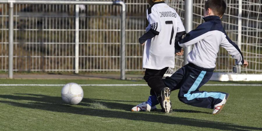 Mit dem richtigen Präventionsprogramm lassen sich viele Verletzungen im Kinderfussball vermeiden. (Bild: Erkan Sibka | CC BY-ND 2.0)