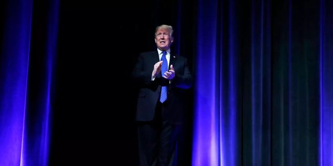 Die USA wollen ihre Raketentechnik zur Abwehr von Gefahren etwa aus Nordkorea, dem Iran sowie China und Russland ausweiten. Donald Trump im Pentagon.