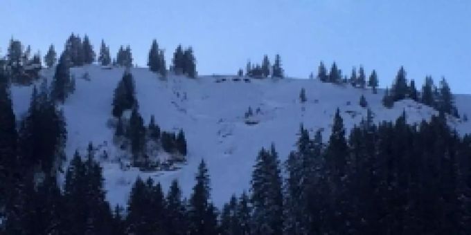 In Flumserberg SG geht eine Lawine nieder. Drei Personen werden leicht verschüttet.