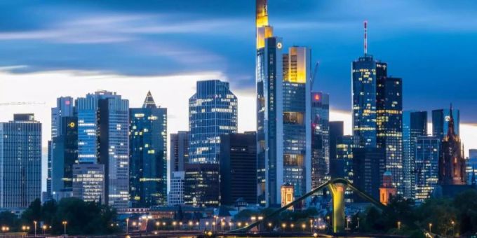 Frankfurt/Main - Banken sehen sich auch für chaotischen Brexit vorbereitet