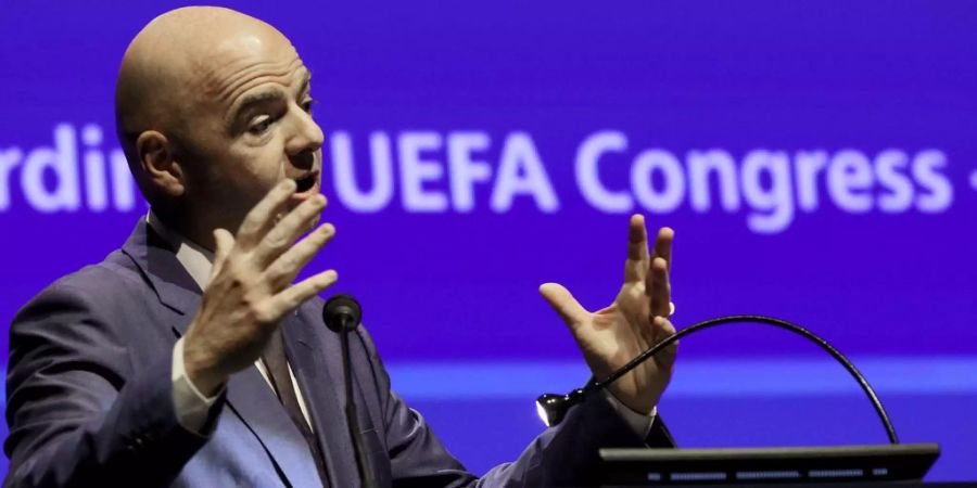 Gianni Infantino am UEFA Kongress in Bratislava.