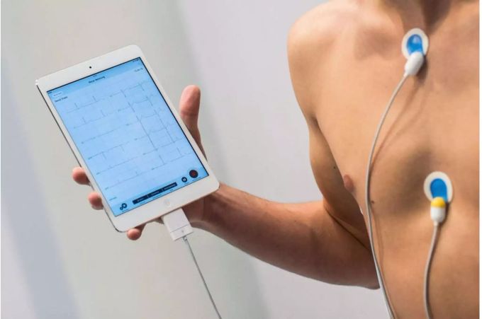 Mit Gesundheits-Apps erhalten Krankenkassen viele Daten von ihren Versicherten. (Symbolbild) Mit Gesundheits-Apps erhalten Krankenkassen viele Daten von ihren Versicherten. (Symbolbild)