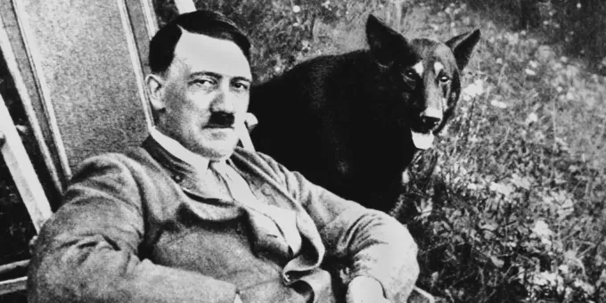 Adolf Hitlers Grossneffe Halt Donald Trump Fur Einen Lugner