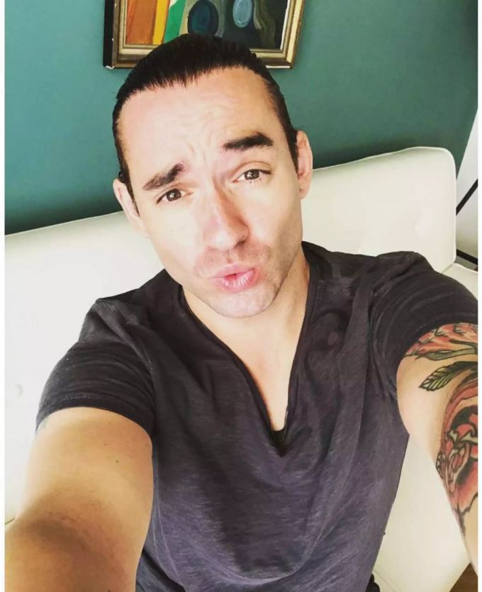 Daniel Küblböck schiesst ein Selfie. Daniel Küblböck schiesst ein Selfie.