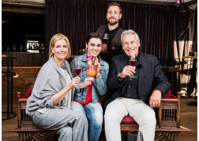 Die Food-Sendung lockte auch mit Promi-Specials: Sabina Schneebeli, Nina Burri, Kunz und Pepe Lienhard 2017 in Rapperswil SG. Die Food-Sendung lockte auch mit Promi-Specials: Sabina Schneebeli, Nina Burri, Kunz und Pepe Lienhard 2017 in Rapperswil SG.