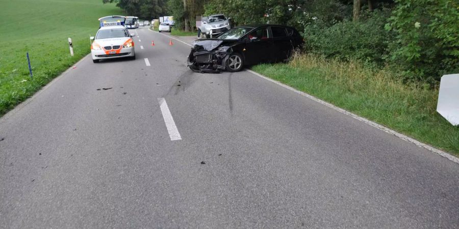 Der 20-Jährige musste mit leichten Verletzungen zur Kontrolle in ein Spital gebracht werden - Kapo Solothurn