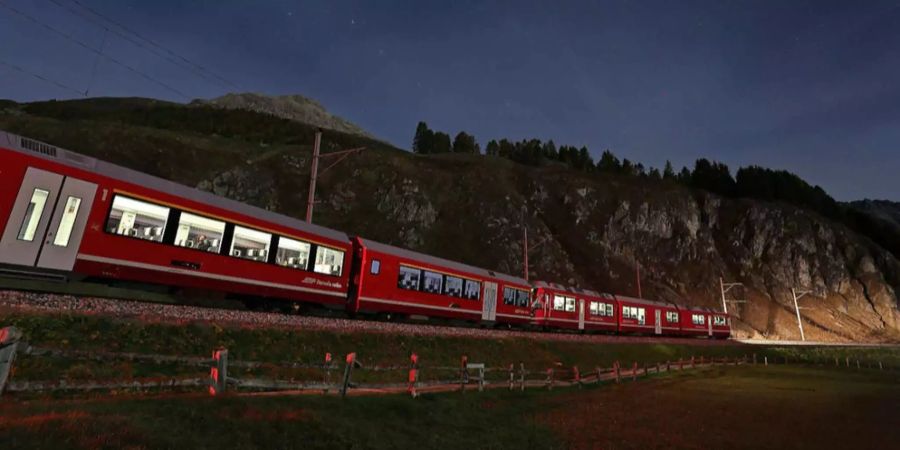 Seit Weihnachten kann auf der Albulalinie in den Waggons der Rhätischen Bahn geschlummert werden.