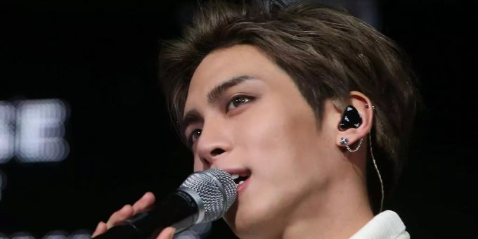 Der südkoreanische Sänger Jonghyun ist am Montag für tot erklärt worden. Der südkoreanische Sänger Jonghyun ist am Montag für tot erklärt worden.