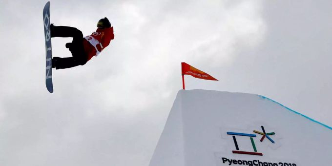 Snowboard Big Air - Schärer und Bösiger stehen im Final