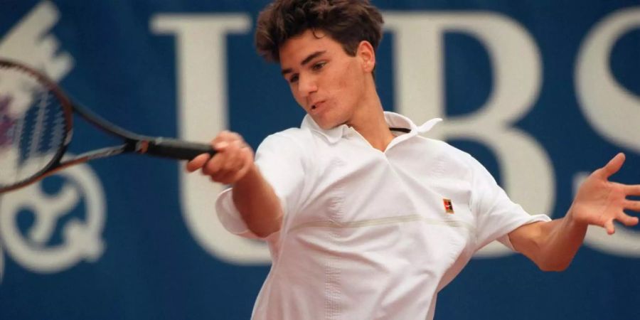 Ein aufstrebender Stern am Tennishimmel: Wie hell der Stern namens Roger Federer dann tatsächlich leuchten sollte, hätte 1998 niemand zu träumen gewagt.