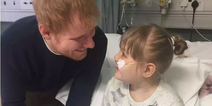 Er besuchte sie noch im Spital: Ed Sheeran trauert um seinen kleinen grossen Fan Melody.