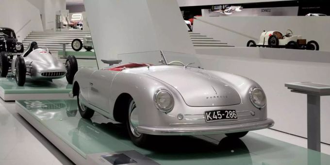 Der 356-001 wurde nie in Serie gebaut. Der 356-001 wurde nie in Serie gebaut.