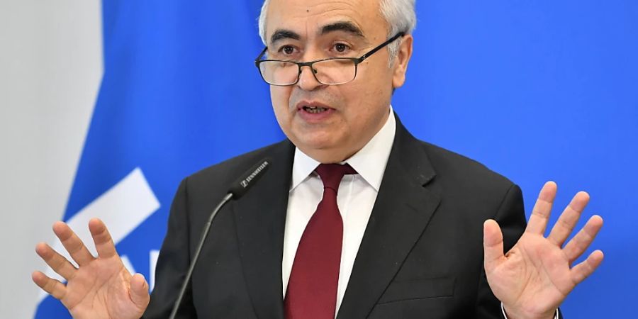 Fatih Birol, Chef der Internationalen Energieagentur (IEA) an einer Pressekonferenz in Polen im Mai 2022. (Archivbild)