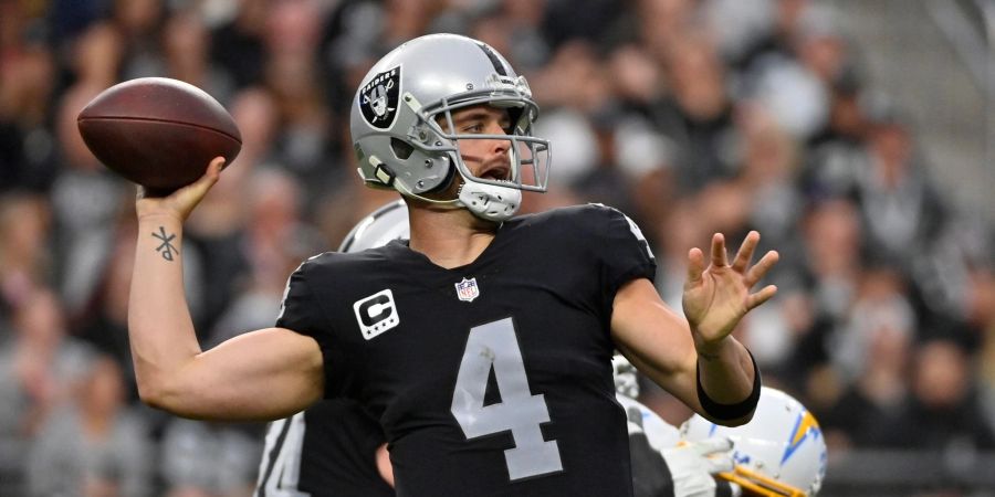 Quarterback Derek Carr soll in New Orleans in vier Jahren bis zu 150 Millionen US-Dollar verdienen.