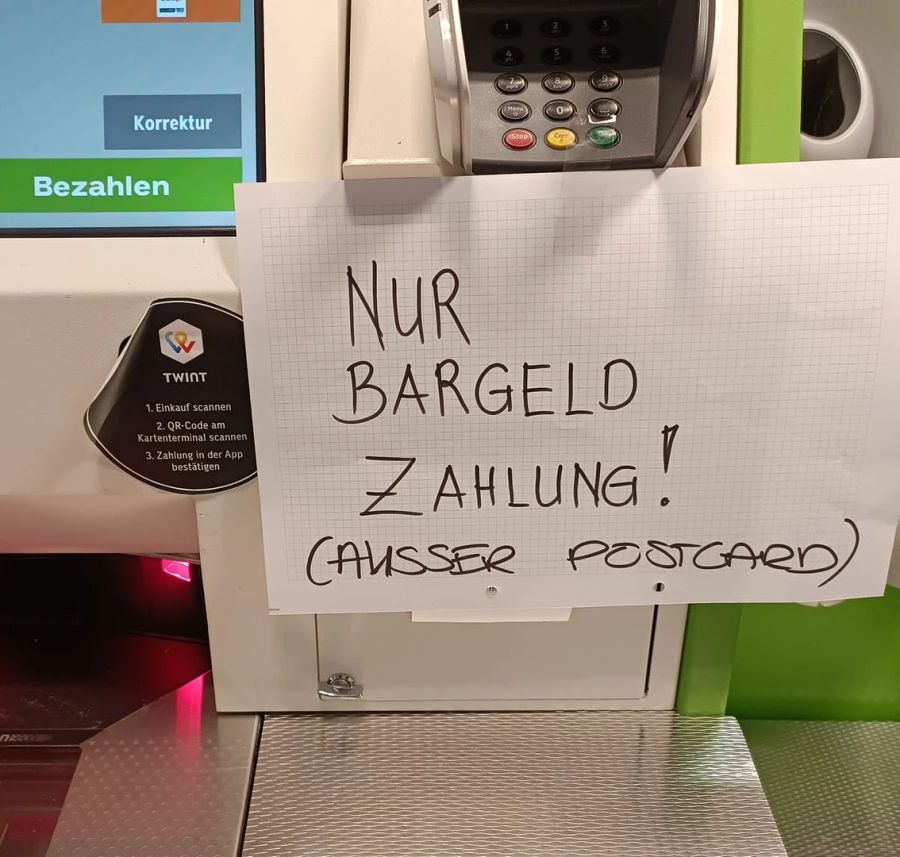 Bei Coop konnte am Montag nur mit Bargeld bezahlt werden. Doch: Haben heutzutage noch alle Bargeld bei sich?