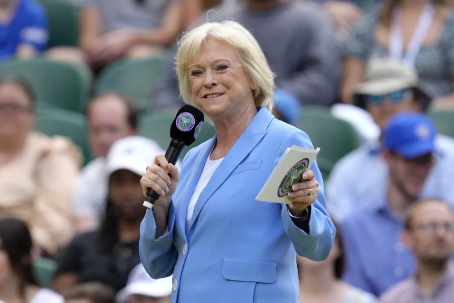 Das behauptet die Ex-Tennisspielerin und langjährige BBC-Moderatorin Sue Barker.