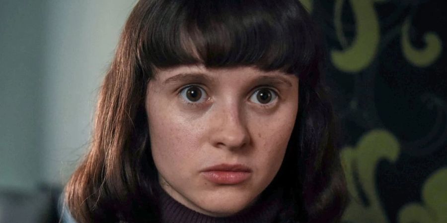 Nathalie (Maresi Riegner) unterzieht sich im «Tatort: Das Tor zur Hölle» einem Exorzismus.