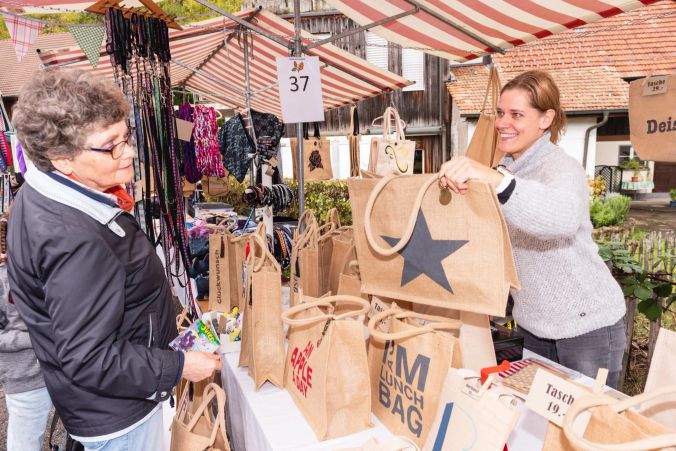 Die Taschen von Tanja Birtwistle aus Trimbach sind aus Jute und Baumwolle gefertigt.