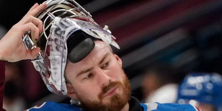 Eishockey-Nationaltspieler Philipp Grubauer ist zum drittbesten Torhüter der NHL-Hauptrunde gewählt worden. Er spielt für die Colorado Avalanche. Foto: David Zalubowski/AP/dpa