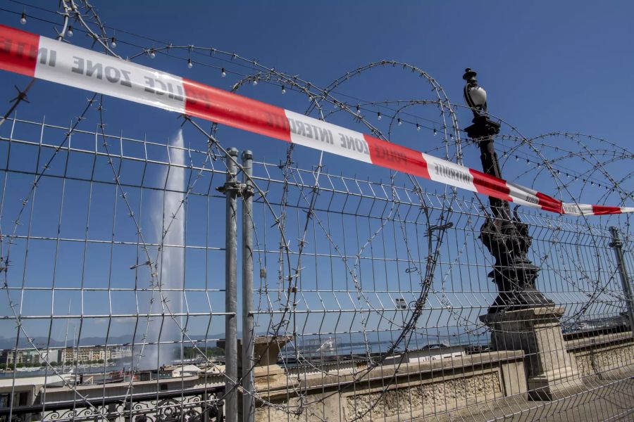 Armee und Polizei verwandelten die Stadt am Dienstag in eine Festung.