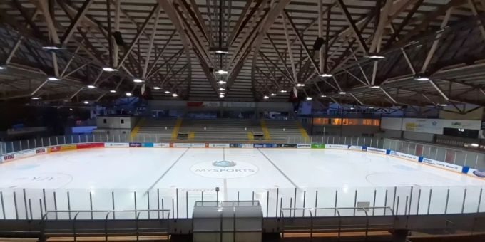 Bis zu 950 Zuschauer dürfen die KEB Grabengut bei Heimspielen des EHC Thun besuchen. EHC Thun