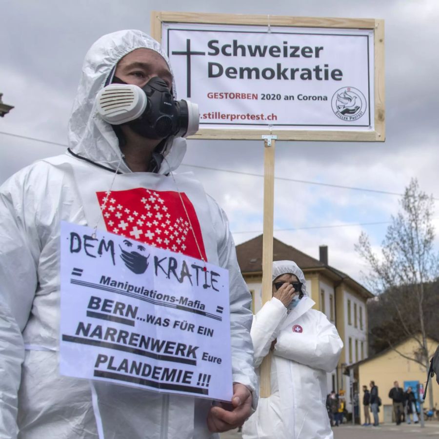 In Liestal BL fand am Samstag eine Demonstration gegen die Corona-Massnahmen statt.