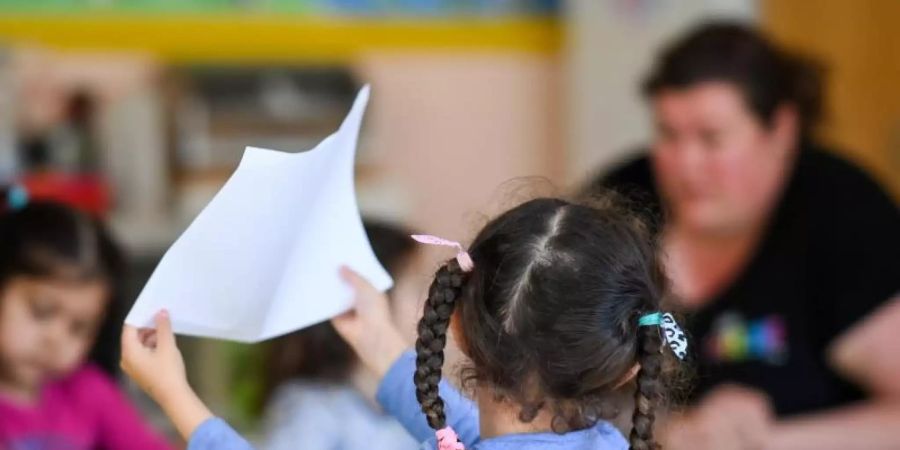 Der Verein «Die Arche Christliches Kinder- und Jugendwerk» betreibt Freizeiteinrichtungen und Schulbetreuung für sozial benachteiligte Kinder. Foto: Jens Kalaene/dpa-Zentralbild/dpa