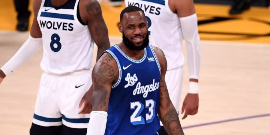 Hat beim Sieg der Lakers zum 99. Mal in seiner Karriere ein Triple Double erreicht: LeBron James. Foto: Keith Birmingham/Orange County Register via ZUMA/dpa