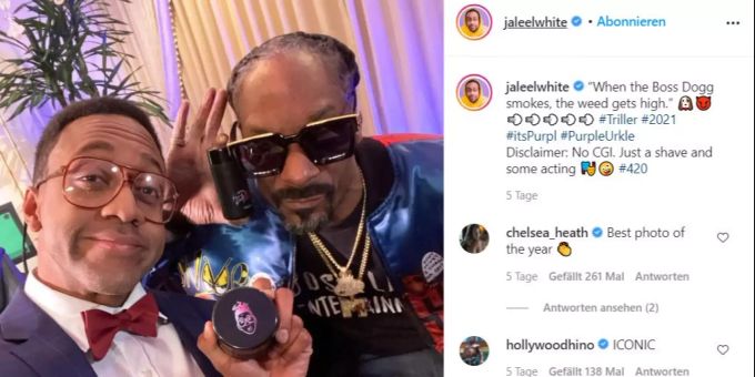 Snoop Dogg und Sitcom-Star Jaleel White alias «Steve Urkel» posieren auf Insta für die Cannabis-Marke «Purple Urkel». Steve Urkel