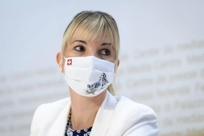 Nationalrätin Diana Gutjahr (SVP/TG) an der Medienkonferenz gegen das CO2-Gesetz, April 2021. Diana Gutjahr CO2-Gesetz