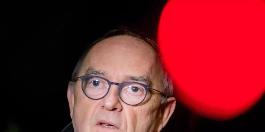 Für Walter-Borjans ist jeder Anschein von Vetternwirtschaft «Gift für das so notwendige Vertrauen der grossen Mehrheit in die politische Führung.». Foto: Christoph Soeder/dpa