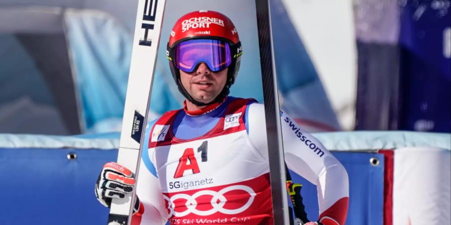 Beat Feuz fährt in der Saalbach-Abfahrt auf Rang zwei.