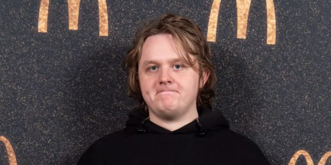 Prominews - Lewis Capaldi unterstützt The Snuts gegen Demi