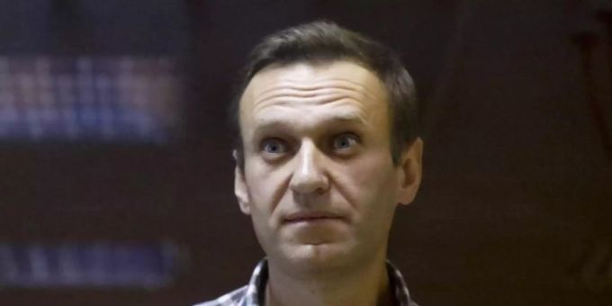 Hatte im August einen Mordanschlag mit dem Nervengift Nowitschok überlebt und war in Deutschland behandelt worden: Alexej Nawalny. Foto: Alexander Zemlianichenko/AP/dpa/Archiv nawalny