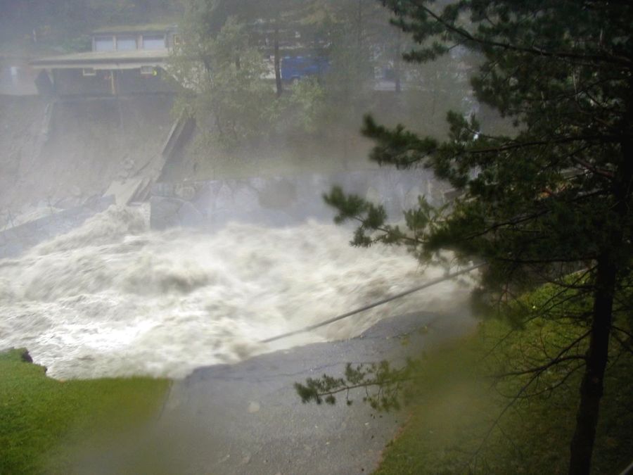Heftige Unwetter in Gondo VS führten vor 25 Jahren dazu, dass der Hang abrutschte.