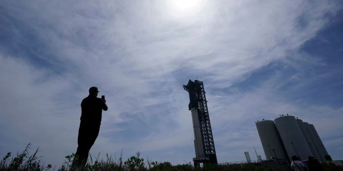 «Starship» von SpaceX - die grösste und leistungsstärkste Rakete der Welt, steht zum Start bereit. SpaceX Starship