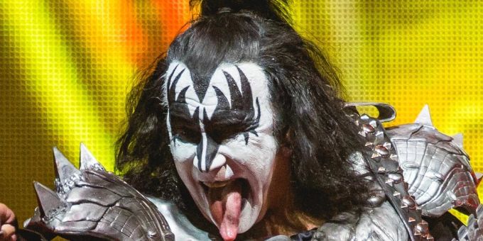 Kiss-Bassist - Gene Simmons erleidet Schwächeanfall auf der Bühne