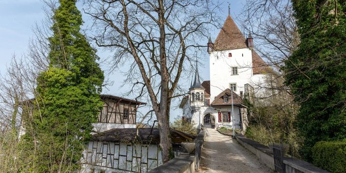 Das Schloss Worb. Das Schloss Worb.