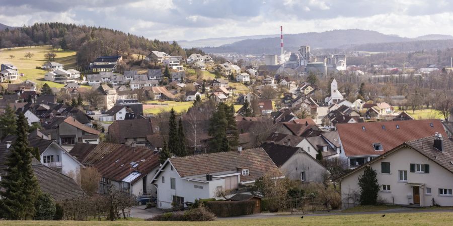 Blick auf die Gemeinde Auenstein.