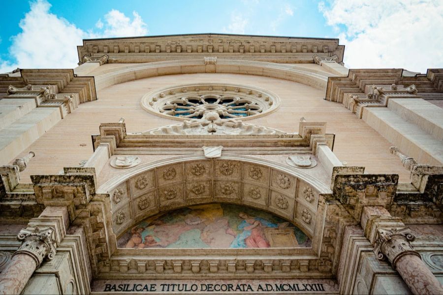 Fresko Kirche Säulen Eingang Renaissance